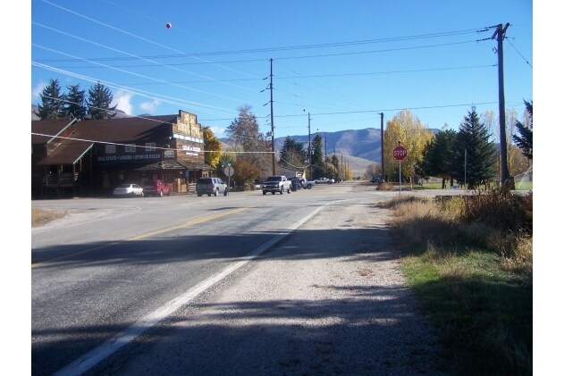 5460 E 2200 N, Eden, UT à louer - Photo de l’immeuble – Image 3 sur 4