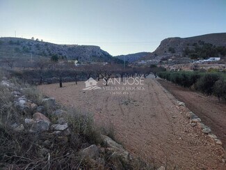 Plus de détails pour Terrain à vendre