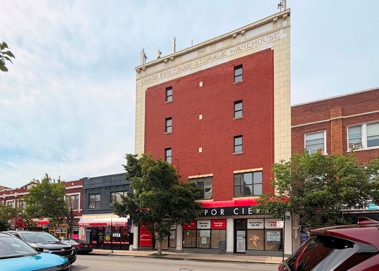3240 W Lawrence Ave, Chicago, IL à louer Photo intérieure– Image 1 sur 11