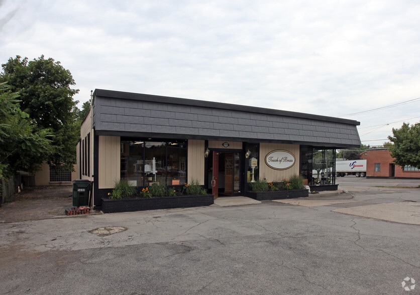 5630 Main St, Buffalo, NY à louer - Photo de l’immeuble – Image 2 sur 2