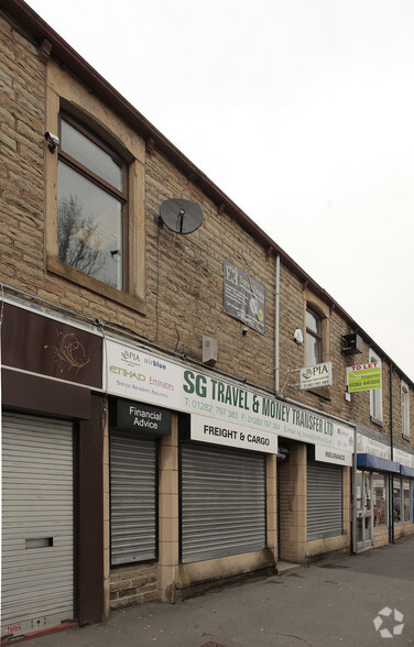 266-272 Colne Rd, Burnley à vendre - Photo de l’immeuble – Image 2 sur 2