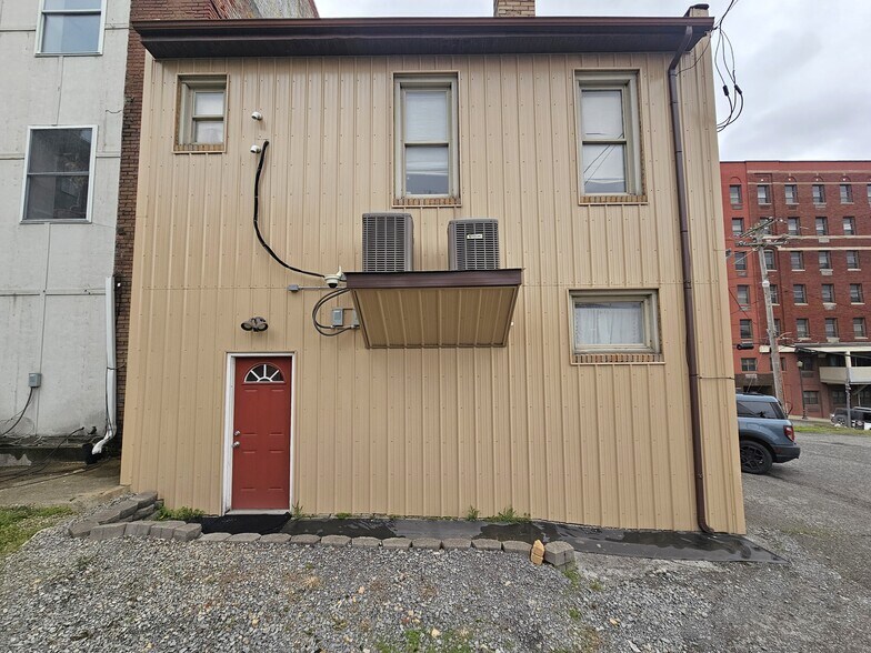 219 Jefferson St, Fairmont, WV à vendre - Photo de l’immeuble – Image 3 sur 23