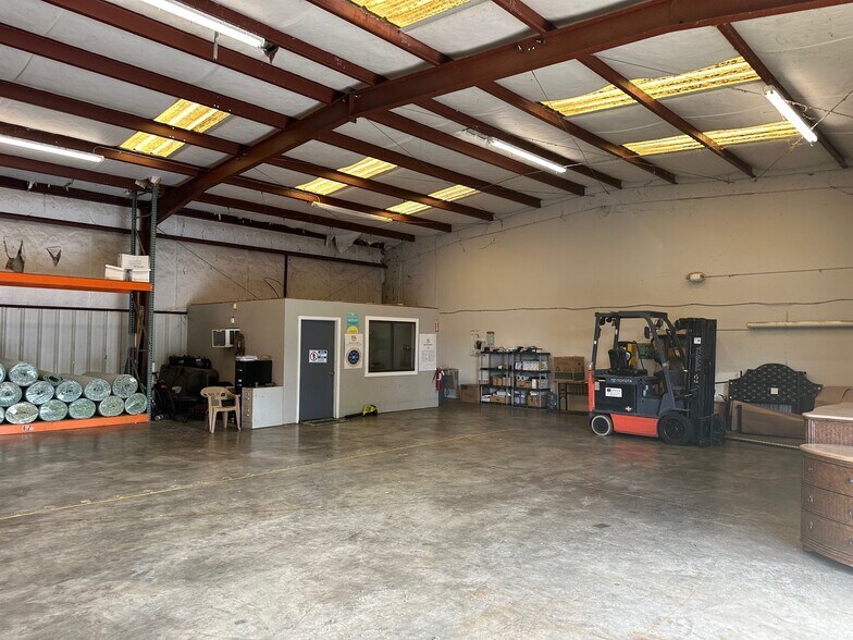 4790 Woodlane Cir, Tallahassee, FL à louer - Photo de l’immeuble – Image 2 sur 8