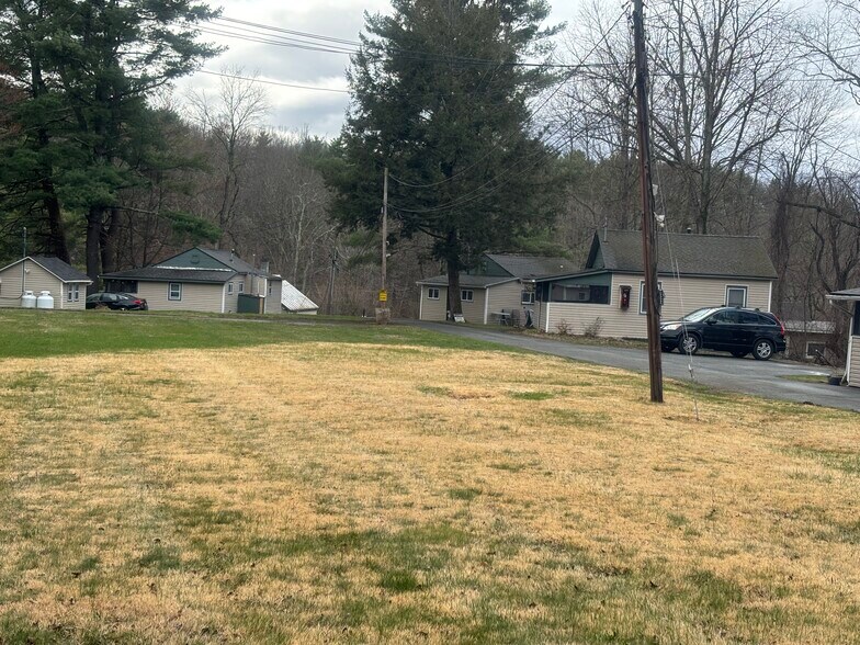 45 Unit Multifamily Portfolio / Cairo NY portefeuille de 2 biens à vendre sur LoopNet.fr - Photo de l’immeuble – Image 2 sur 27