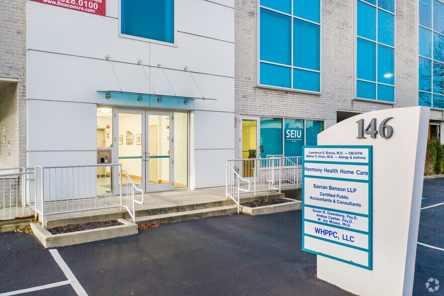 146 Montgomery Ave, Bala Cynwyd, PA à louer - Photo de l’immeuble – Image 3 sur 15