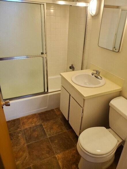 5123-5131 SE Tolman St, Portland, OR à vendre - Photo de l’immeuble – Image 3 sur 3