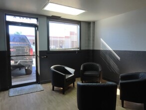 5041 College Oak Dr, Sacramento, CA à louer Photo intérieure– Image 2 sur 7