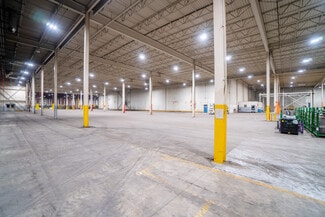 Plus de détails pour 6821 E County 1100 Rd N, Mattoon, IL - Industriel/Logistique à louer