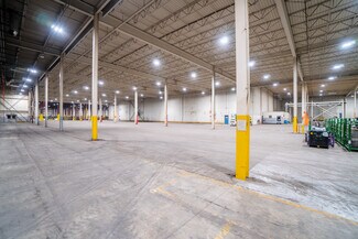 Plus de détails pour 6821 E County 1100 Rd N, Mattoon, IL - Industriel/Logistique à louer