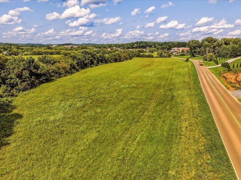 Middle Creek Road, Sevierville, TN à vendre - Aérien – Image 3 sur 11