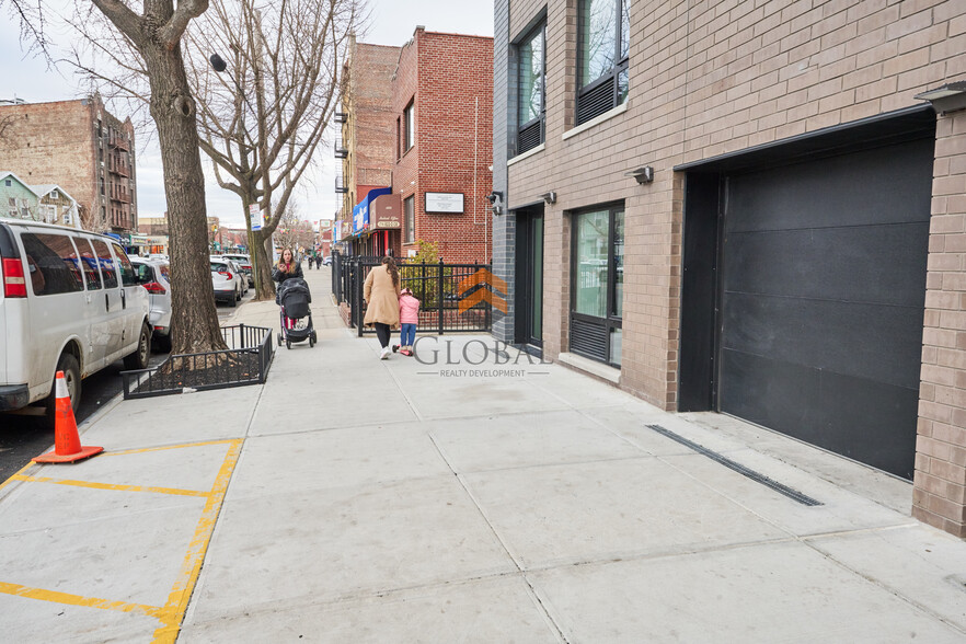 1616 Crosby Ave, Bronx, NY à louer - Photo de l’immeuble – Image 3 sur 5