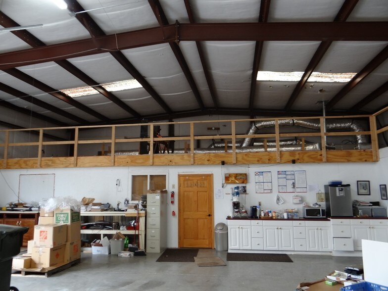 138 Lawler Rd, Brownsboro, AL à vendre - Photo intérieure – Image 2 sur 10
