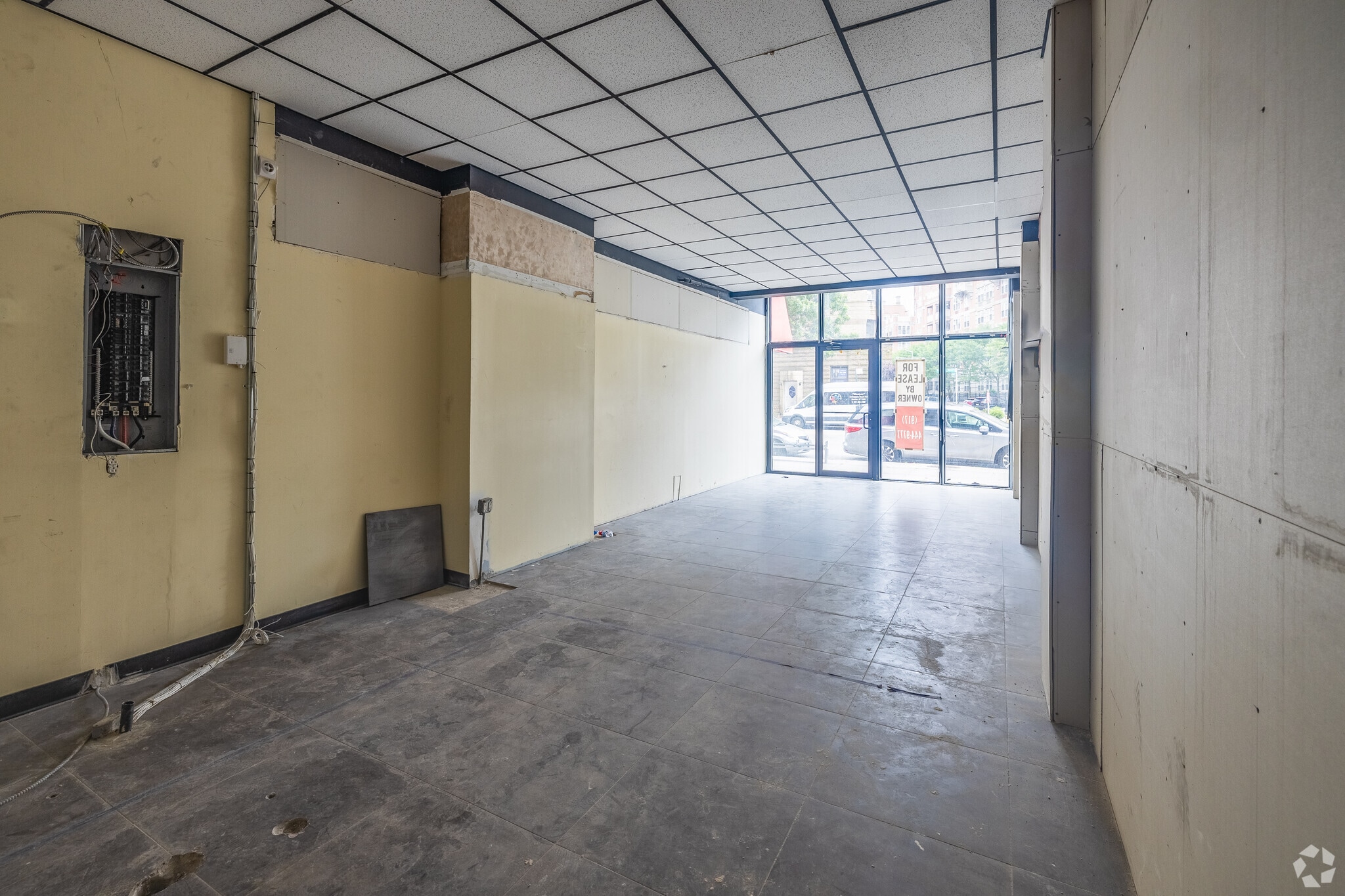 1107-1111 Brighton Beach Ave, Brooklyn, NY à louer Photo intérieure– Image 1 sur 5