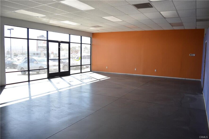 1251 E Main St -, Barstow, CA à louer - Photo de l’immeuble – Image 3 sur 5
