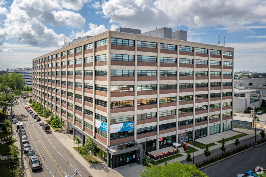 7250 Rue du Mile End, Montréal, QC à louer - Photo de l’immeuble – Image 1 sur 7
