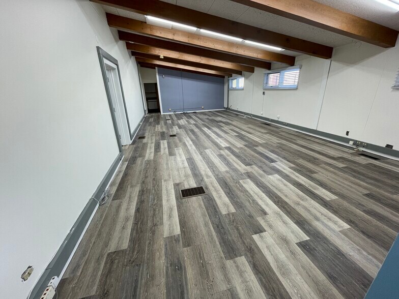 215 E 7th St, Loveland, CO à louer - Photo de l’immeuble – Image 3 sur 11