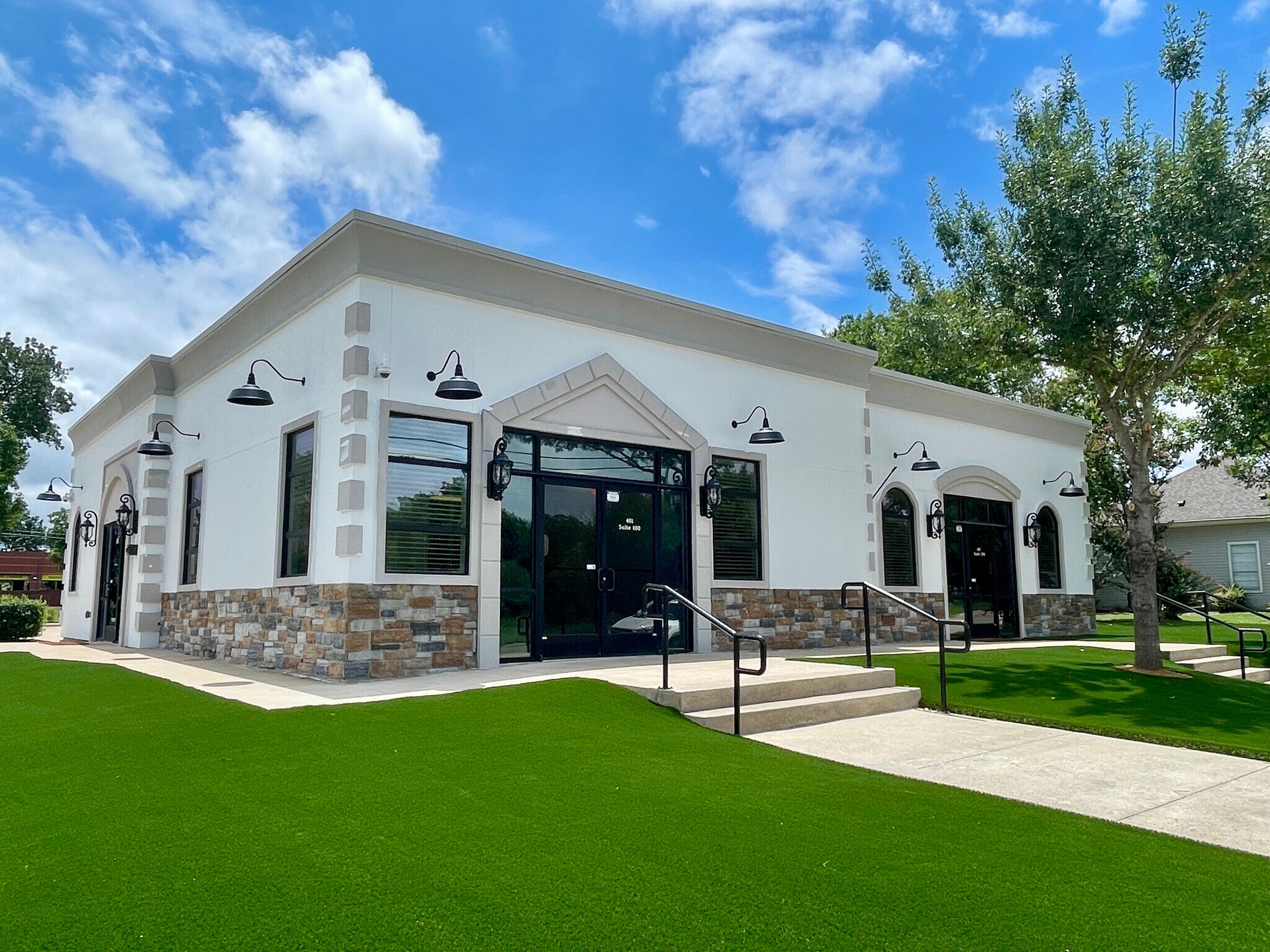 401 W Main St, Allen, TX à louer Photo de l’immeuble– Image 1 sur 10