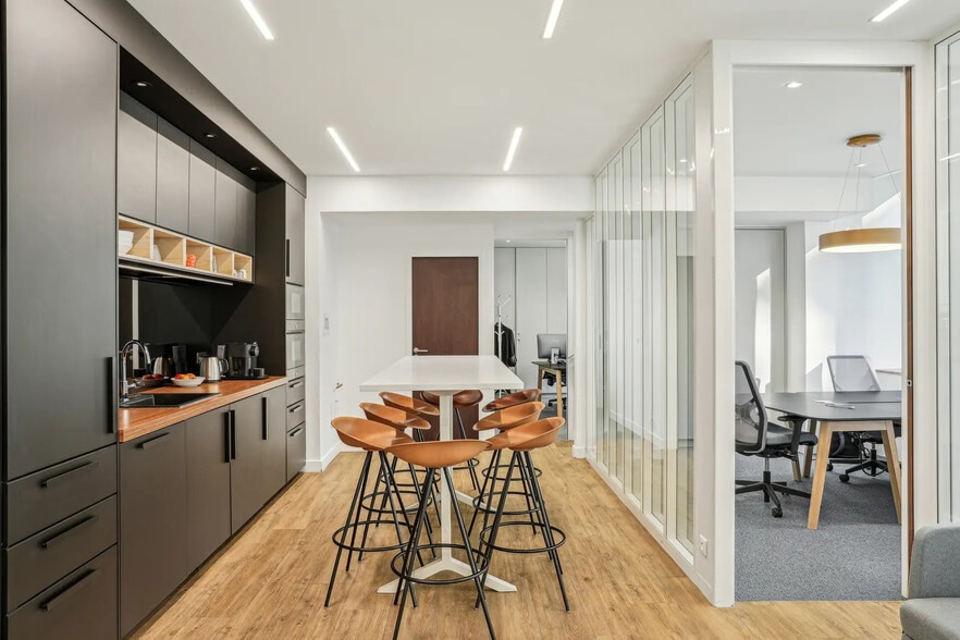 Bureau dans Paris à louer - Photo de l’immeuble – Image 3 sur 13