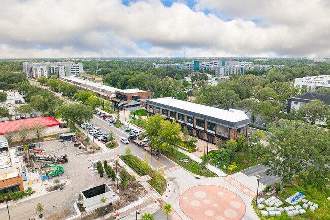 Plus de détails pour 12100 Collegiate Way, Orlando, FL - Local commercial à louer