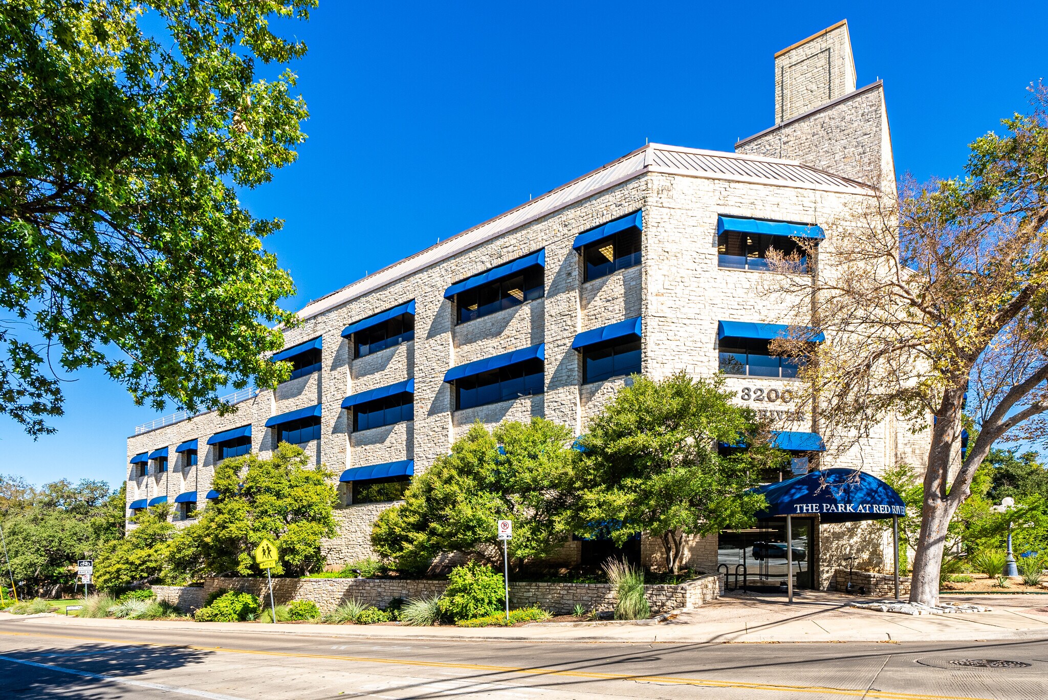 3200 Red River St, Austin, TX à louer Photo principale– Image 1 sur 16
