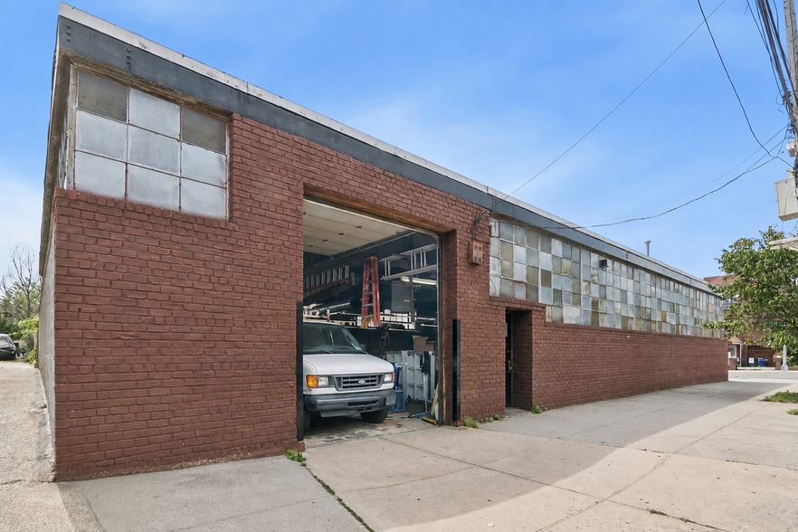4601 28th Ave, Astoria, NY à vendre - Photo principale – Image 1 sur 6