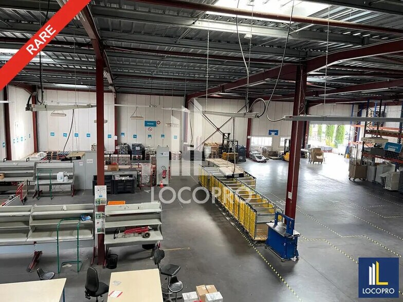 Local d’activités dans Marseille à louer - Photo de l’immeuble – Image 2 sur 13