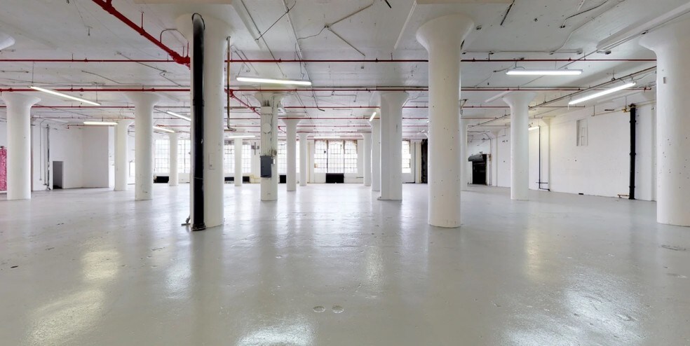 184-10-184-60 Jamaica Ave, Jamaica, NY à louer - Numérisation 3D Matterport – Image 2 sur 16