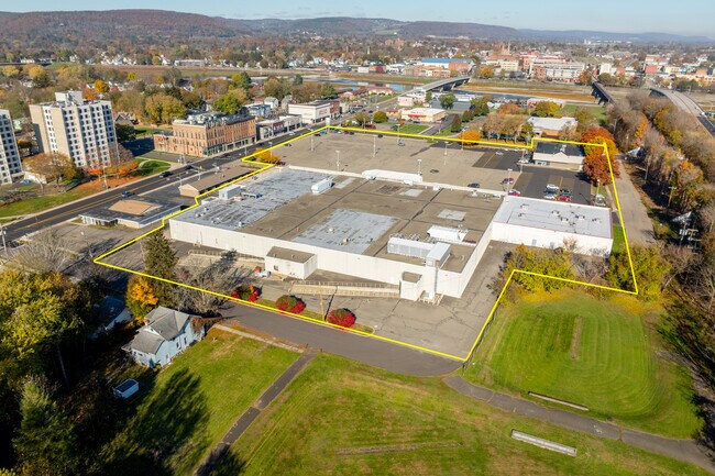 Plus de détails pour 299 S Main St, Elmira, NY - Local commercial aux enchères