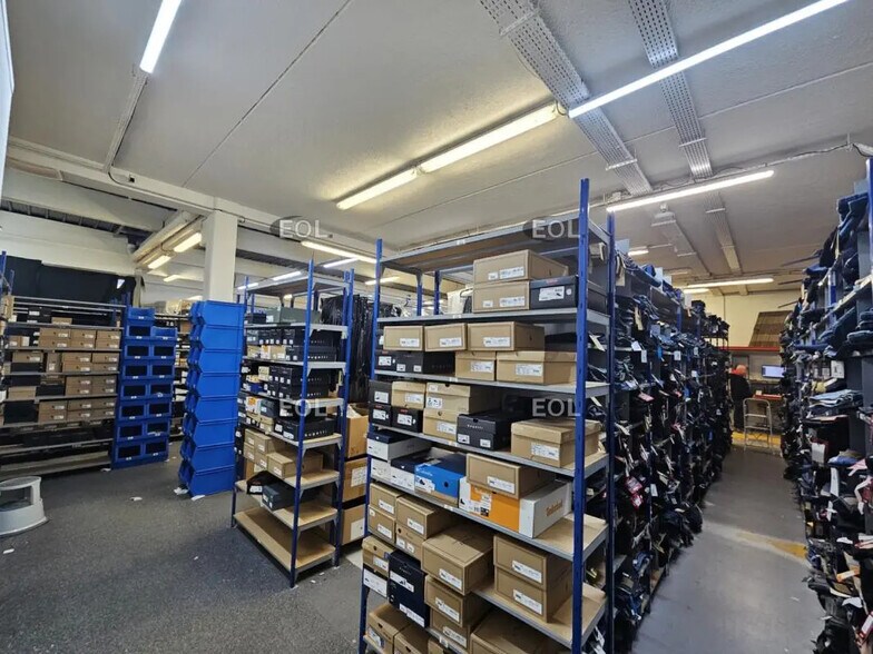 Bureau dans Ivry-sur-Seine à louer - Photo de l’immeuble – Image 2 sur 13