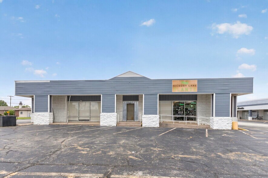 1938 S Glenstone Ave, Springfield, MO à vendre - Photo de l’immeuble – Image 3 sur 48