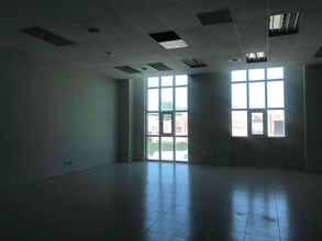 Local commercial dans San Sebastián de los Reyes, Madrid à louer Photo intérieure– Image 2 sur 7