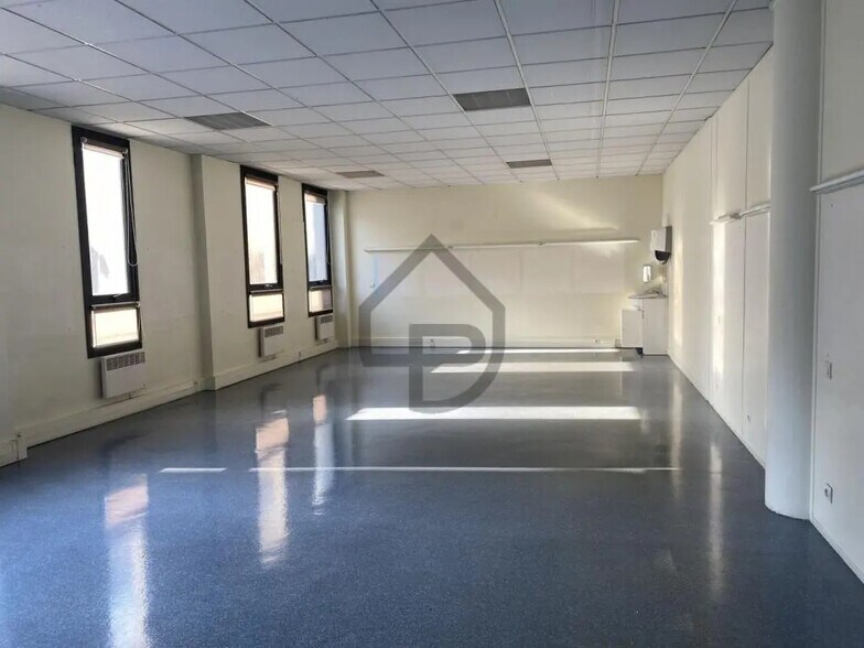 Bureau dans Paris à louer - Photo intérieure – Image 2 sur 8