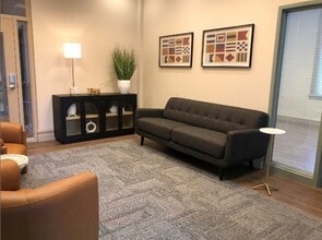 1111 W 39th St, Kansas City, MO à louer Photo intérieure– Image 1 sur 9