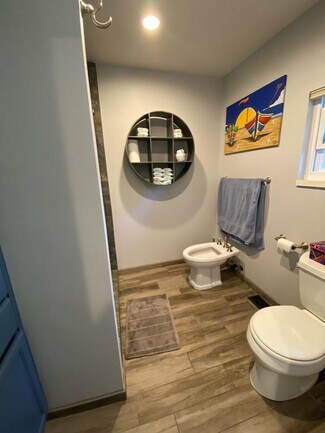 Plus de détails pour 8272 Lambert Dr, Huntington Beach, CA - Local commercial à louer