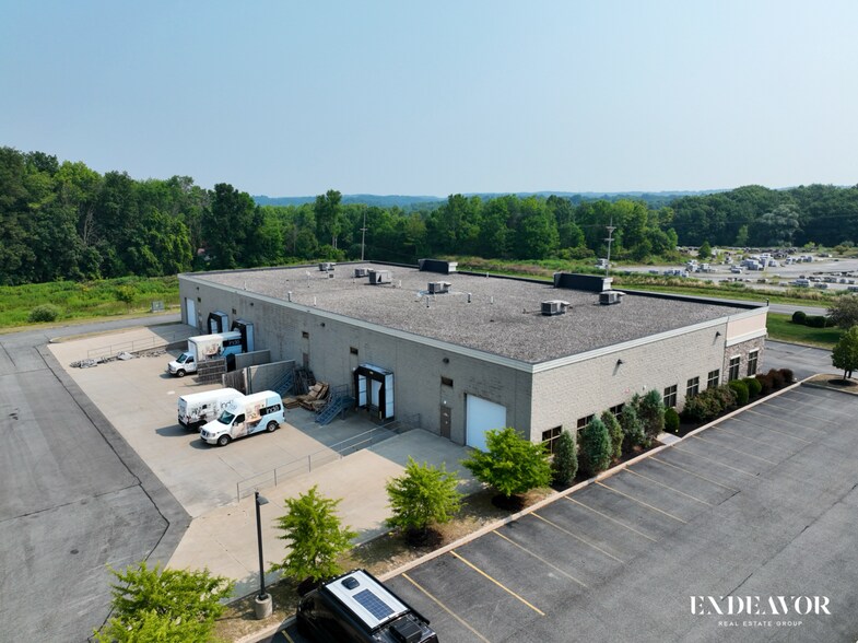 7870 Lehigh Xing, Victor, NY à louer - Photo de l’immeuble – Image 2 sur 4