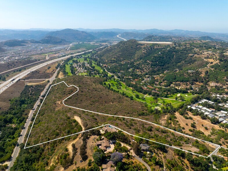 0 Vista Valle Camino, Fallbrook, CA à vendre - Photo de l’immeuble – Image 3 sur 12