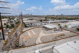 1075 S Jason St, Denver, CO à louer Photo intérieure– Image 2 sur 10