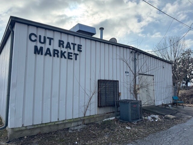 672 Lincoln Ave, Evansville, IN à vendre - Photo de l’immeuble – Image 2 sur 4
