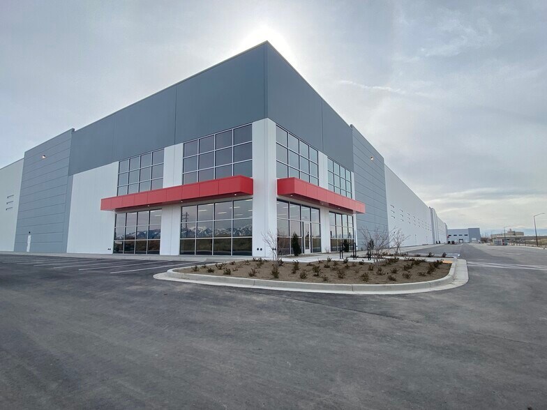4105-4209 W Central Avenue, Salt Lake City, UT à louer - Photo de l’immeuble – Image 2 sur 8