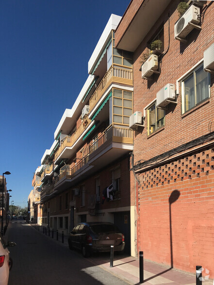 Calle de Fernando Barrachina, 42, Getafe, Madrid à vendre - Photo principale – Image 1 sur 1