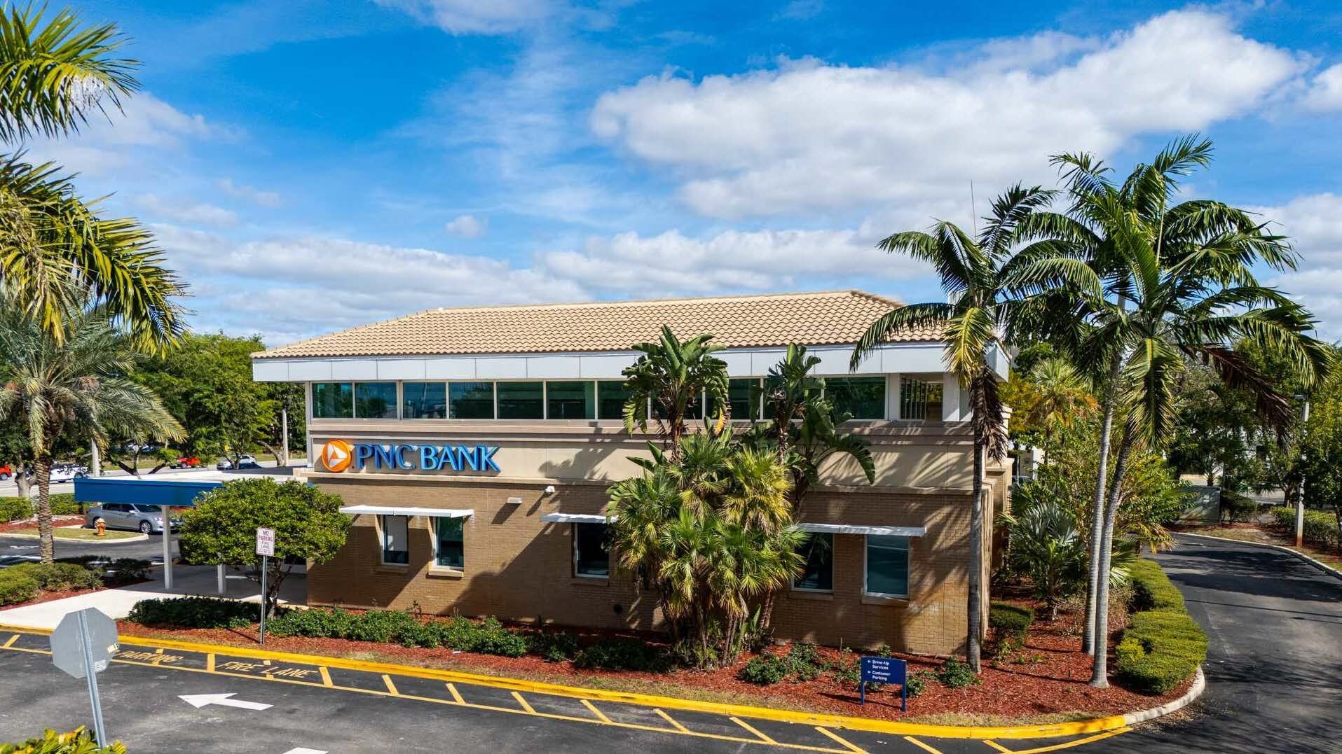 3260 N University Dr, Sunrise, FL à vendre Photo de l’immeuble– Image 1 sur 3