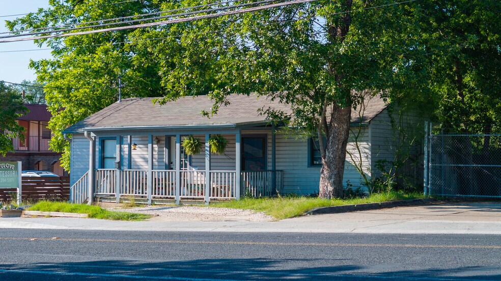 1406 North Loop Blvd W, Austin, TX à vendre - Photo de l’immeuble – Image 1 sur 4