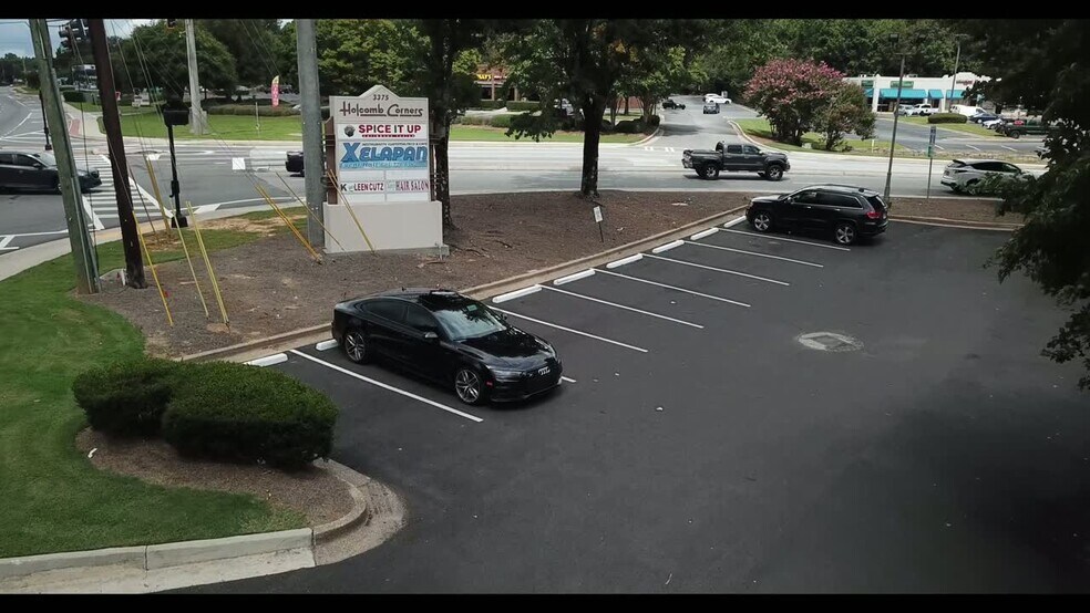 3375 Holcomb Bridge Rd, Norcross, GA à louer - Vidéo sur l’annonce professionnelle – Image 2 sur 9