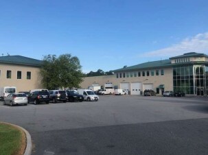 545 S Birdneck Rd, Virginia Beach, VA à louer - Photo de l’immeuble – Image 2 sur 8