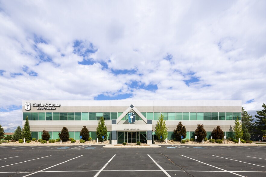 13751 S Wadsworth Park Dr, Draper, UT à louer - Photo de l’immeuble – Image 3 sur 12