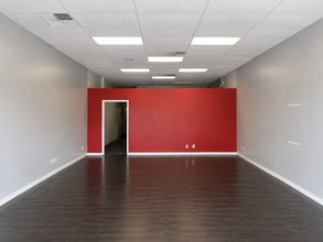 6407-6413 NW Loop 410, San Antonio, TX à louer Photo intérieure– Image 1 sur 2
