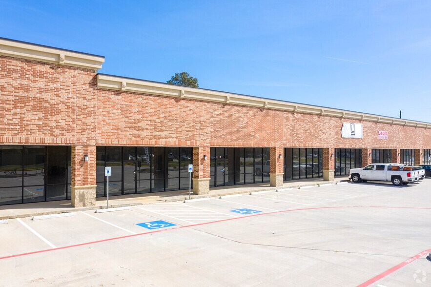 11730 Spring Cypress Rd, Tomball, TX à vendre - Photo de l’immeuble – Image 2 sur 4