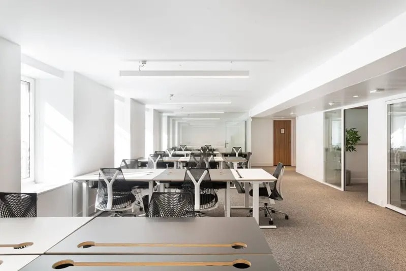 26 Rue De Montholon, Paris à louer - Photo de l’immeuble – Image 3 sur 20
