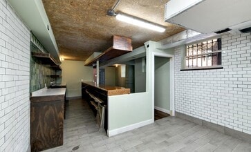 218 Lenox Ave, New York, NY à louer Photo intérieure– Image 2 sur 4