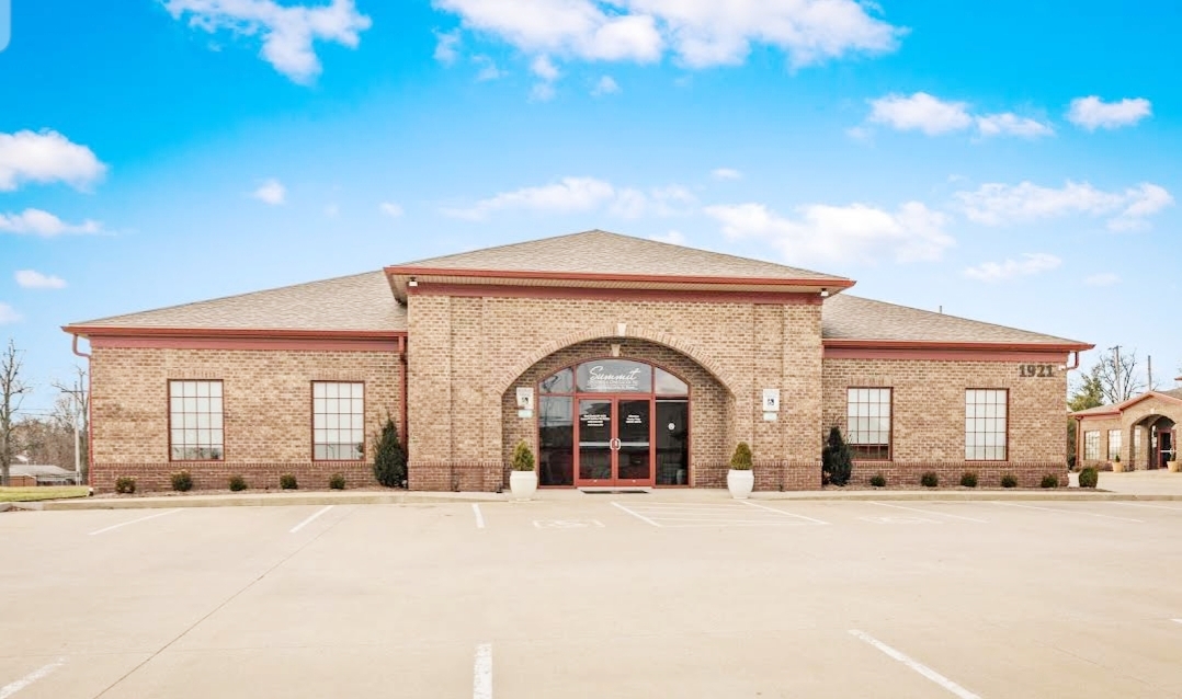1921 Leitchfield Rd, Owensboro, KY à louer Photo principale– Image 1 sur 11